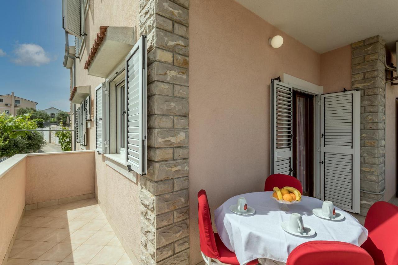 Apartmani Prkacin Trogir Buitenkant foto